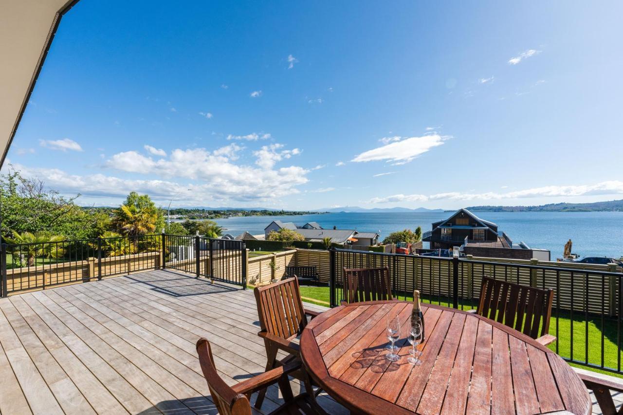 Lakeview Terrace - Taupo Holiday Home المظهر الخارجي الصورة
